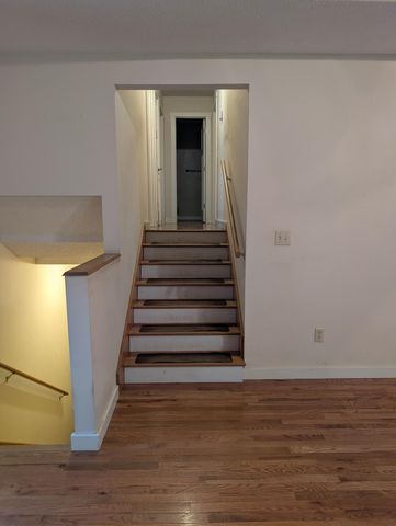 3737 S Oak Avenue, Springfield, MO 65804
