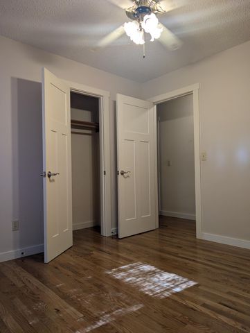 3737 S Oak Avenue, Springfield, MO 65804
