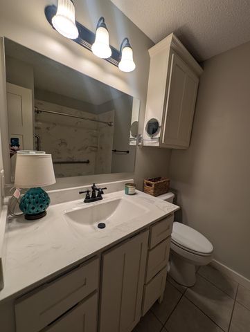 3737 S Oak Avenue, Springfield, MO 65804