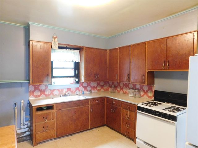 5060 E Huntsville Road, Fayetteville, AR 72701