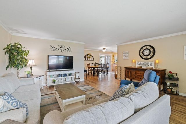 832 Raeburn Court, San Jose, CA 95136