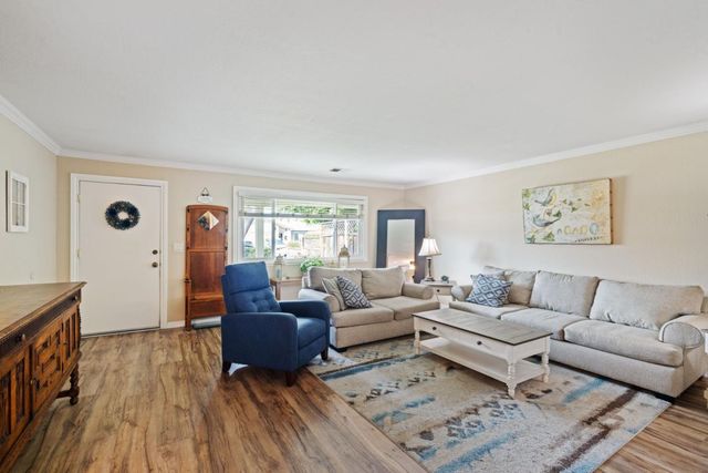 832 Raeburn Court, San Jose, CA 95136