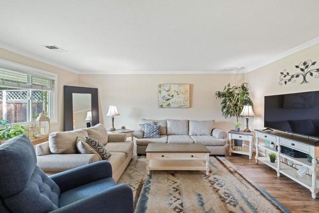 832 Raeburn Court, San Jose, CA 95136