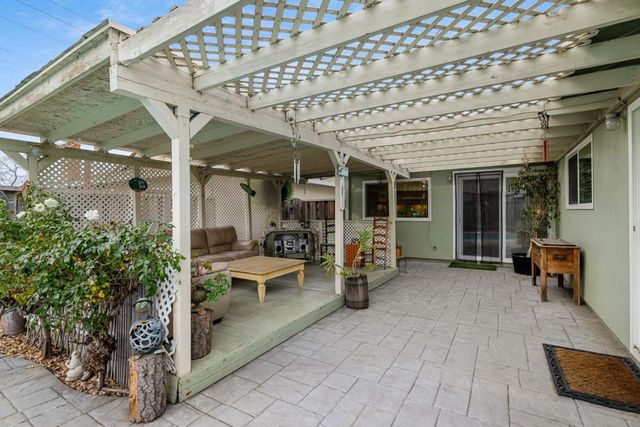 832 Raeburn Court, San Jose, CA 95136