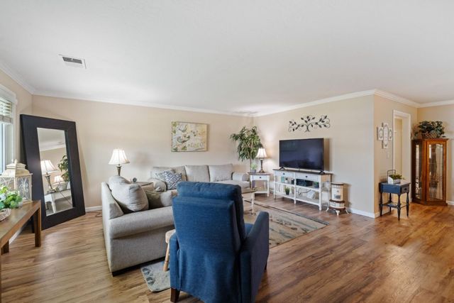 832 Raeburn Court, San Jose, CA 95136