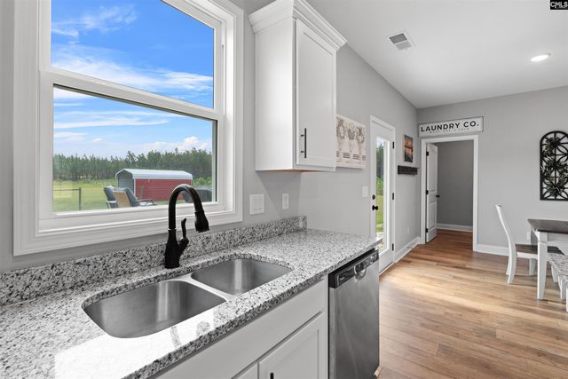 993 Thunder Road, Batesburg, SC 29006