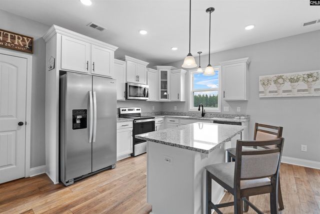 993 Thunder Road, Batesburg, SC 29006