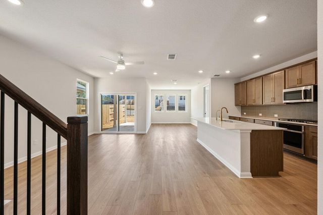 190 Crater Lake DR, Dripping Springs, TX 78620