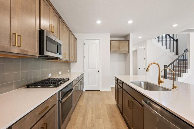 190 Crater Lake DR, Dripping Springs, TX 78620