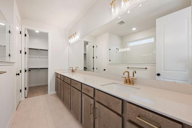 190 Crater Lake DR, Dripping Springs, TX 78620