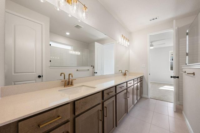 190 Crater Lake DR, Dripping Springs, TX 78620