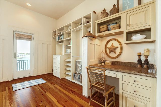 1406 17th Street, Port Bolivar, TX 77650