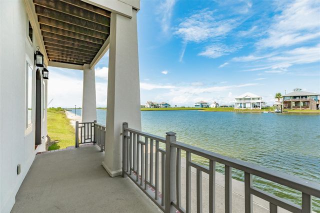 1406 17th Street, Port Bolivar, TX 77650