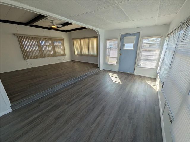 5375 6TH TERRACE S 106, St Petersburg, FL 33707