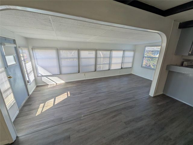 5375 6TH TERRACE S 106, St Petersburg, FL 33707