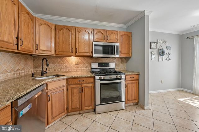 321 STEEPLECHASE CT, Woodbury, NJ 08096