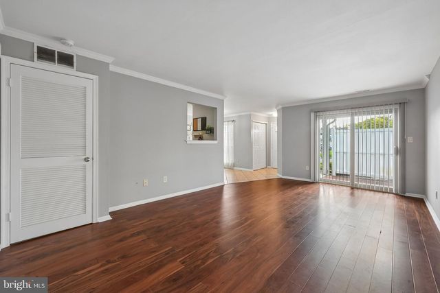 321 STEEPLECHASE CT, Woodbury, NJ 08096