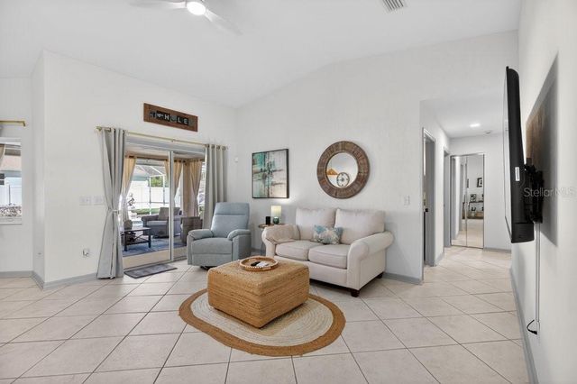 1 EASTMOOR LANE, Palm Coast, FL 32164