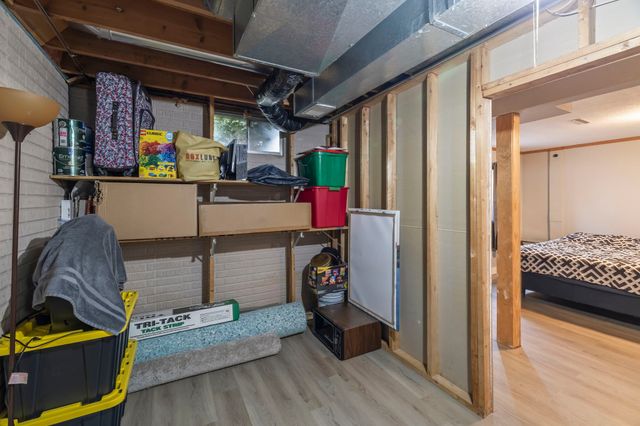 6923 Northview Drive, Urbandale, IA 50322