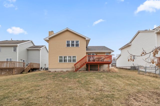 6923 Northview Drive, Urbandale, IA 50322