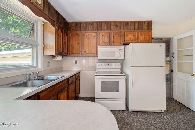 1915 Nicky Drive, Rotterdam, NY 12306