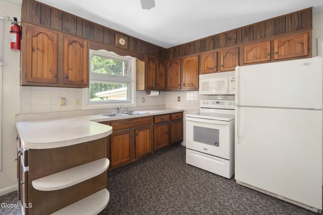 1915 Nicky Drive, Rotterdam, NY 12306