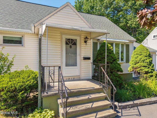 1915 Nicky Drive, Rotterdam, NY 12306