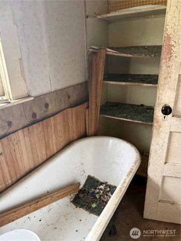 529 NW Past Drive, Poulsbo, WA 98370