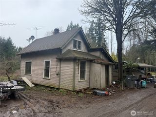 529 NW Past Drive, Poulsbo, WA 98370