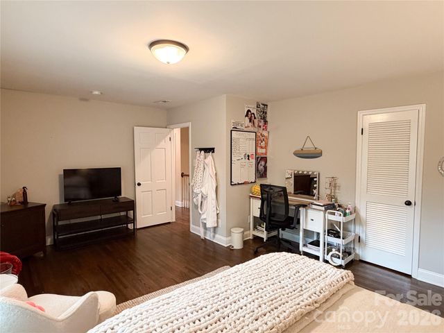 3331 Champaign Street, Charlotte, NC 28210