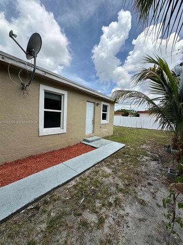 728 SW 6th St 2, Dania Beach, FL 33004