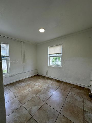 728 SW 6th St 2, Dania Beach, FL 33004