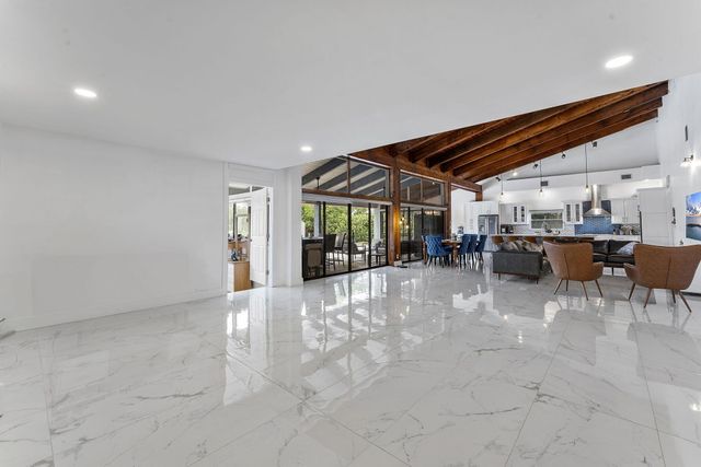 6031 NW 4th Avenue, Boca Raton, FL 33487