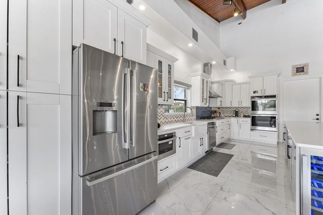 6031 NW 4th Avenue, Boca Raton, FL 33487