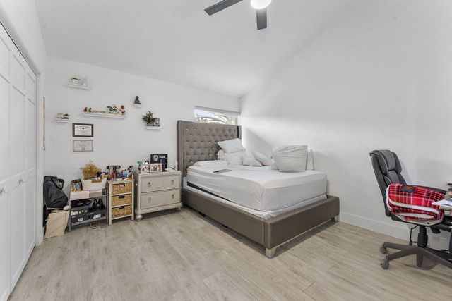 6031 NW 4th Avenue, Boca Raton, FL 33487