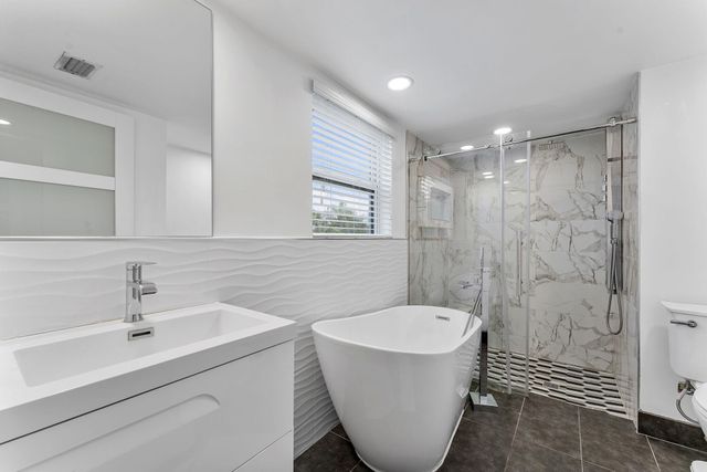6031 NW 4th Avenue, Boca Raton, FL 33487