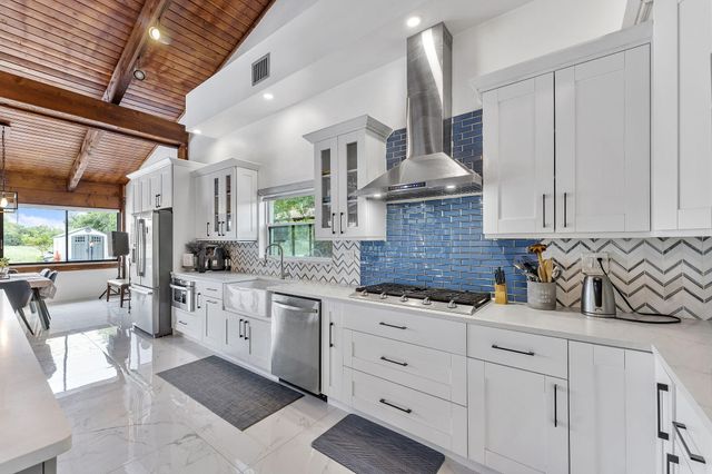 6031 NW 4th Avenue, Boca Raton, FL 33487