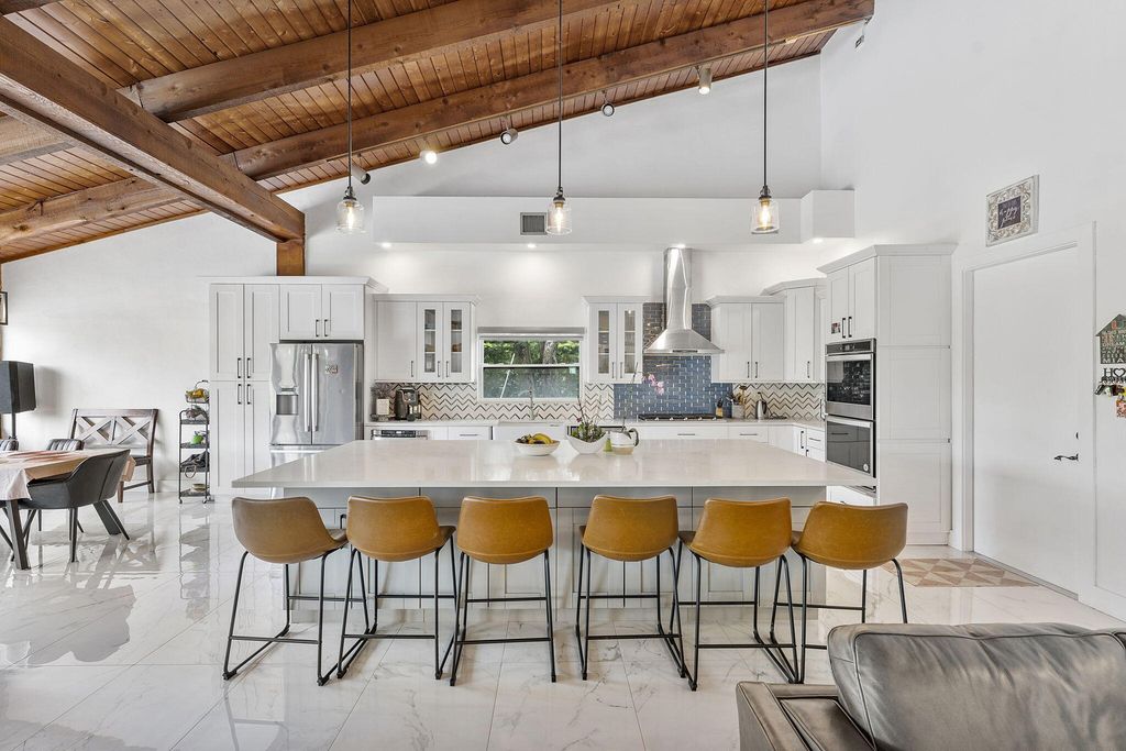 6031 NW 4th Avenue, Boca Raton, FL 33487