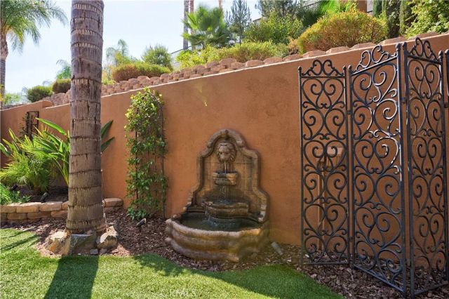 22711 Inspiration, Canyon Lake, CA 92587