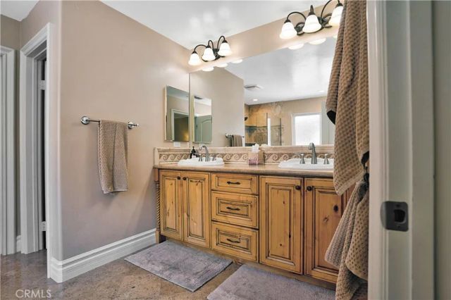 22711 Inspiration, Canyon Lake, CA 92587