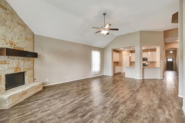 11711 Petal Falls Lane, Tomball, TX 77377