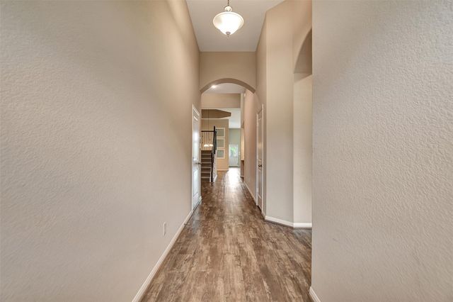 11711 Petal Falls Lane, Tomball, TX 77377