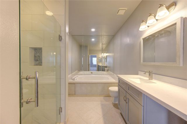 3050 Holly Hall Street 3050, Houston, TX 77054