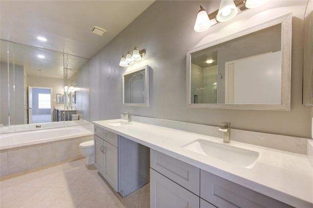 3050 Holly Hall Street 3050, Houston, TX 77054