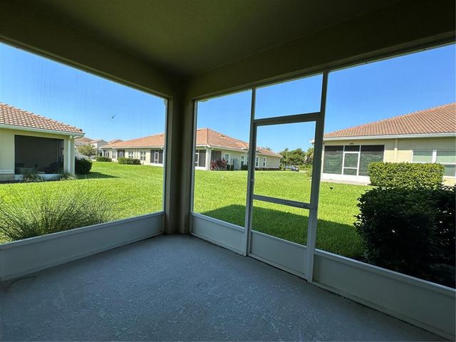 1068 QUAKER RIDGE LANE, Davenport, FL 33896