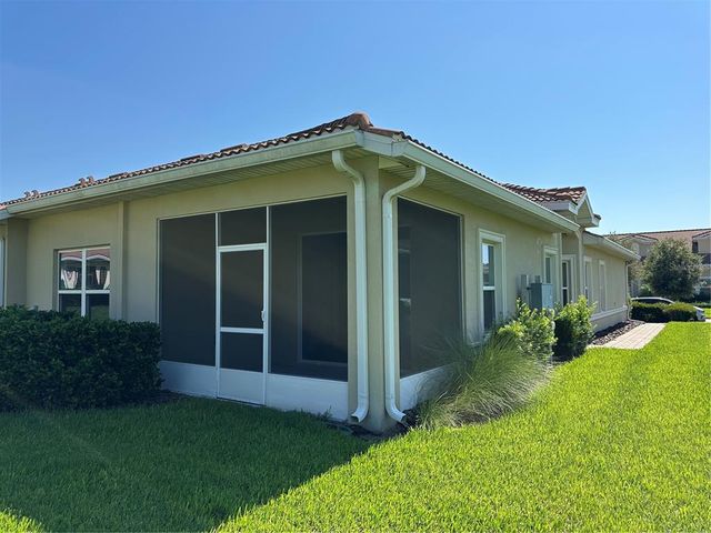 1068 QUAKER RIDGE LANE, Davenport, FL 33896