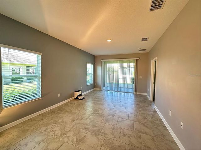 1068 QUAKER RIDGE LANE, Davenport, FL 33896