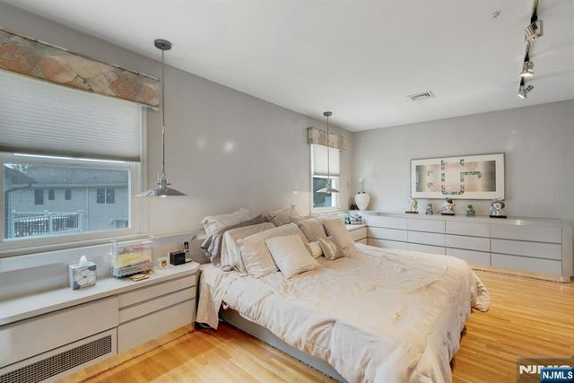 42-09 Cosgrove Court, Fair Lawn, NJ 07410