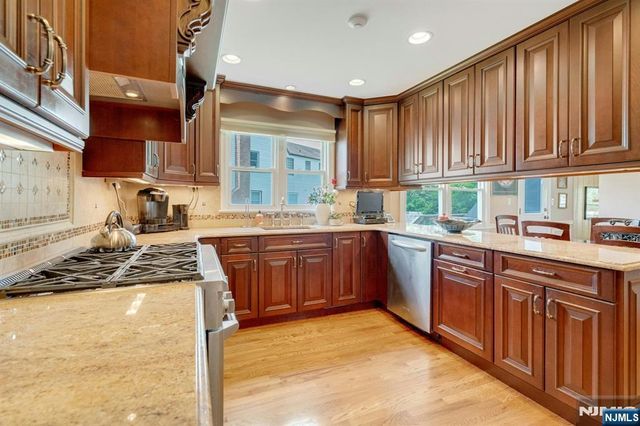 42-09 Cosgrove Court, Fair Lawn, NJ 07410