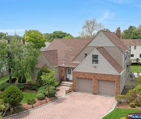 42-09 Cosgrove Court, Fair Lawn, NJ 07410